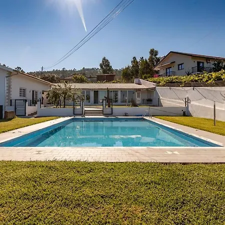 Casa Do Costa Em Arouca Com Piscina Holiday home *